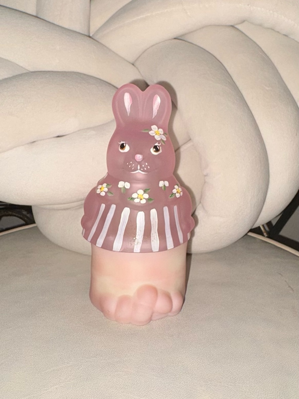 Vintage Fenton Madras Pink Glass Bunny Trinket Box Handpainted Rosemilk Satin